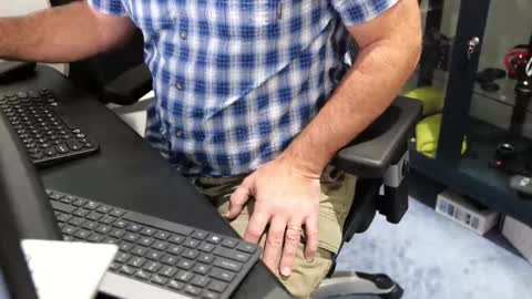 D online show from October 22, 1:00 pm