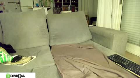 Sexy Ladybug online show from February 13, 2:09 pm