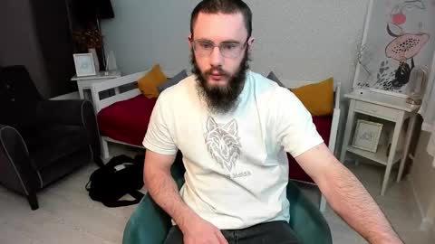 Ant online show from February 1, 7:18 am