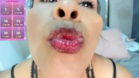 Anthonelaa   online show from June 15, 2:08 pm