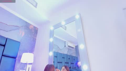 anthonelaDuque online show from December 5, 12:03 pm