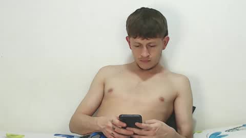 leon online show from February 12, 9:43 pm