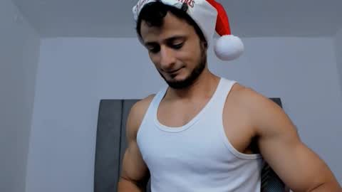 Adonys Creeb online show from December 18, 4:51 am