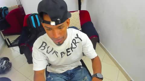 Snapshot of anthoy_wayans chatting on December 7, 6:26 pm online show from December 7, 6:26 pm