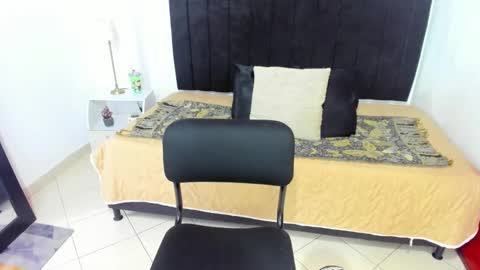 Snapshot of anthoy_wayans chatting on January 6, 11:42 pm online show from January 6, 11:42 pm