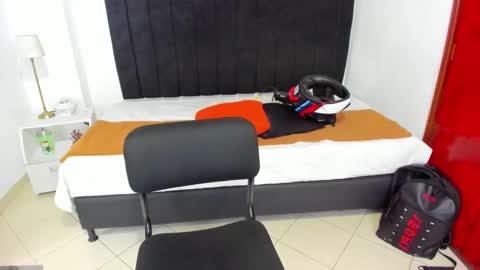 Snapshot of anthoy_wayans chatting on January 24, 11:02 pm online show from January 24, 11:02 pm