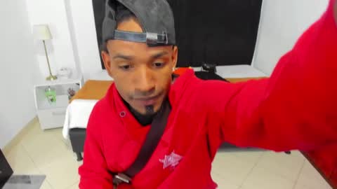 Snapshot of anthoy_wayans chatting on January 25, 8:10 pm online show from January 25, 8:10 pm