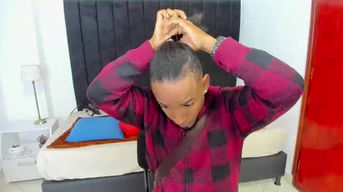 Snapshot of anthoy_wayans chatting on February 15, 12:26 am online show from February 15, 12:26 am