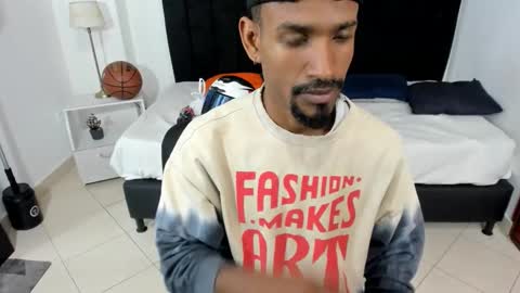 Snapshot of anthoy_wayans chatting on October 3, 12:40 am online show from October 3, 12:40 am