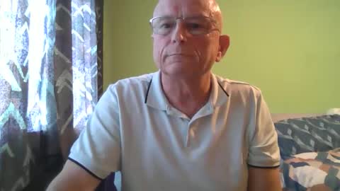 Snapshot of antmatt2025 chatting on September 12, 3:12 pm antmatt2025 online show from September 12, 3:12 pm