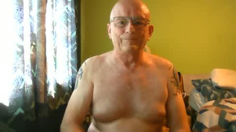 Snapshot of antmatt2025 chatting on June 26, 3:38 pm antmatt2025 online show from June 26, 3:38 pm