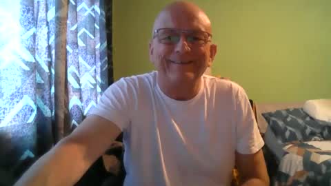 Snapshot of antmatt2025 chatting on June 29, 5:24 pm antmatt2025 online show from June 29, 5:24 pm