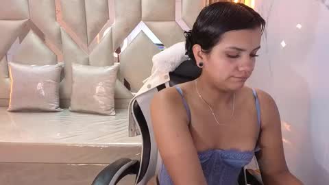 Antonela online show from November 29, 1:36 pm