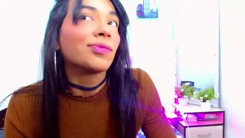 antonela_xx3 online show from January 24, 8:22 pm