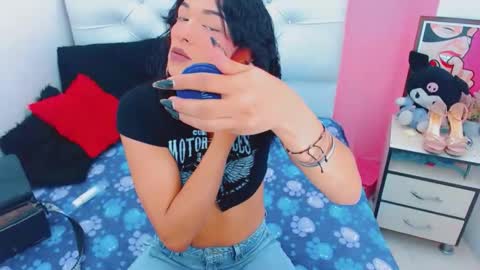 antonela_xx3 online show from March 16, 9:30 pm