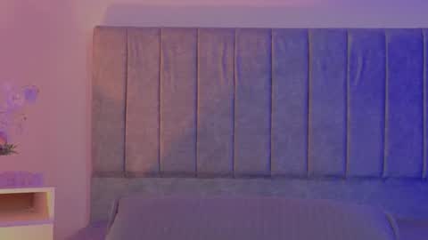 Snapshot of antonella_1998_ chatting on June 29, 12:27 pm Antonella online show from June 29, 12:27 pm