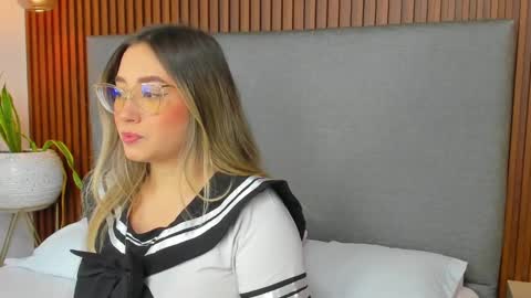 Snapshot of antonella_cutie_ chatting on January 7, 11:58 am A N T O N E L L A online show from January 7, 11:58 am
