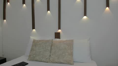 Snapshot of antonella_cutie_ chatting on January 28, 12:00 pm A N T O N E L L A online show from January 28, 12:00 pm