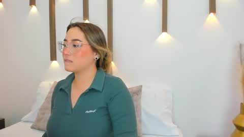 Snapshot of antonella_cutie_ chatting on March 3, 12:16 pm A N T O N E L L A online show from March 3, 12:16 pm