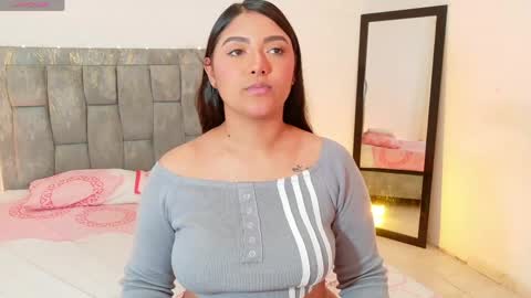 Snapshot of antonella_hot_x chatting on May 31, 9:27 pm Antonella online show from May 31, 9:27 pm