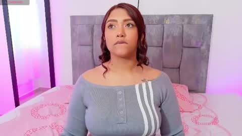 Snapshot of antonella_hot_x chatting on July 30, 10:42 pm Antonella online show from July 30, 10:42 pm