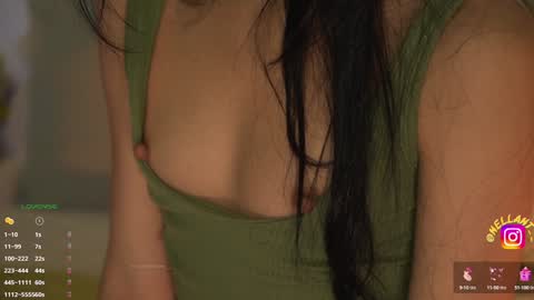 Nell. online show from December 17, 10:34 am