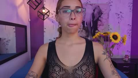 Snapshot of antonella_mc chatting on May 16, 12:48 pm Antonella online show from May 16, 12:48 pm