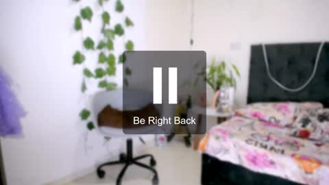 Snapshot of antonella_mcry chatting on May 12, 9:34 pm antonella online show from May 12, 9:34 pm