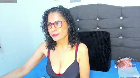 Snapshot of antonella_rizzo01 chatting on June 14, 8:44 pm antonella_rizzo01 online show from June 14, 8:44 pm
