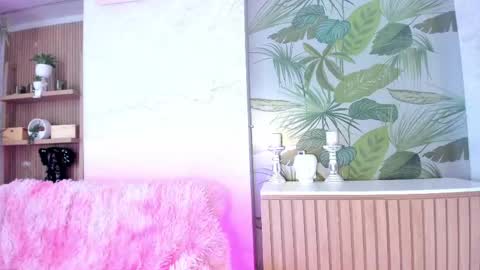 Snapshot of antonella_rossi24 chatting on June 6, 7:40 pm Antonella Rossi online show from June 6, 7:40 pm