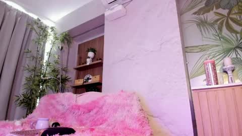 Snapshot of antonella_rossi24 chatting on June 7, 8:23 pm Antonella Rossi online show from June 7, 8:23 pm