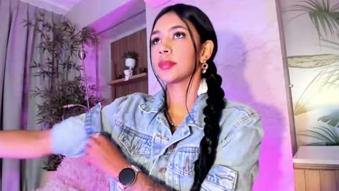 Snapshot of antonella_rossi24 chatting on June 8, 1:28 am Antonella Rossi online show from June 8, 1:28 am