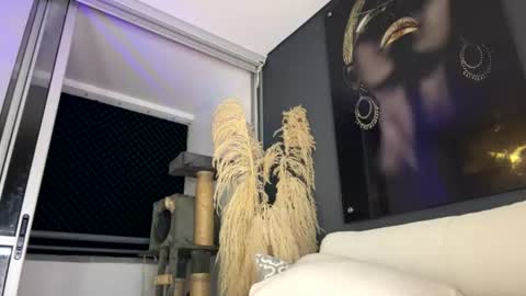 Snapshot of antonella_silva chatting on July 28, 1:01 am Anto online show from July 28, 1:01 am