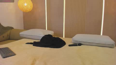 Anto online show from December 18, 9:10 pm