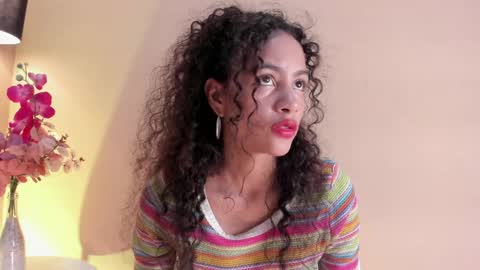 Snapshot of antonellahall_ chatting on May 15, 6:37 pm AntonellaHall online show from May 15, 6:37 pm