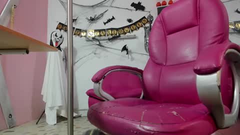 ANTONELLA online show from October 19, 11:05 pm