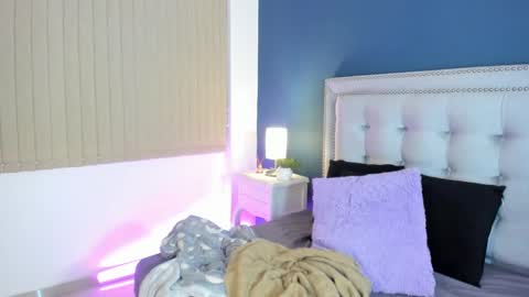 Snapshot of antonellaparker chatting on December 9, 10:43 am Sarah online show from December 9, 10:43 am