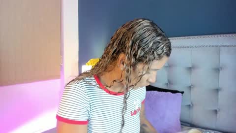 Snapshot of antonellaparker chatting on January 4, 1:21 pm Sarah online show from January 4, 1:21 pm