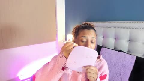 Snapshot of antonellaparker chatting on February 16, 2:54 pm Sarah online show from February 16, 2:54 pm