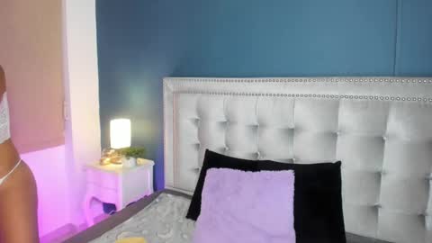 Snapshot of antonellaparker chatting on February 27, 10:26 am Sarah online show from February 27, 10:26 am