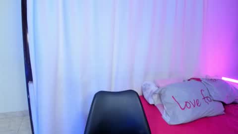 Snapshot of antonellaparker chatting on March 8, 4:33 pm Sarah online show from March 8, 4:33 pm