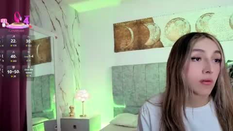 Snapshot of antonellastar24_ chatting on July 7, 7:29 pm Antonella online show from July 7, 7:29 pm