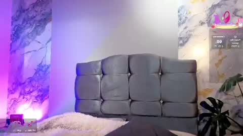 Snapshot of antonellastar24_ chatting on July 8, 8:46 pm Antonella online show from July 8, 8:46 pm