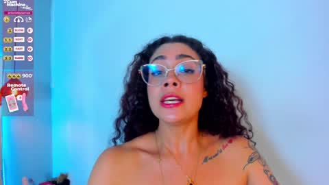 A N T O N E L L E  online show from January 26, 4:20 pm