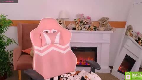 Snapshot of antonia_ferrero chatting on November 9, 6:55 am antonia_ferrero online show from November 9, 6:55 am