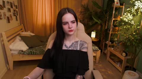 Mila online show from April 2, 7:39 am