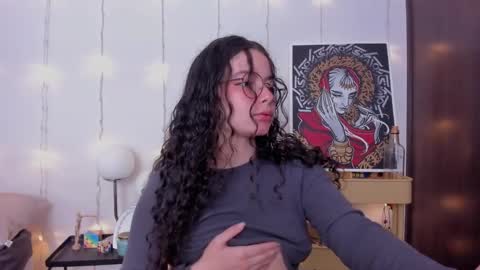 Antonia online show from February 18, 1:10 am