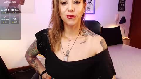 Snapshot of antoniavillamizar chatting on September 22, 10:28 am Anto online show from September 22, 10:28 am