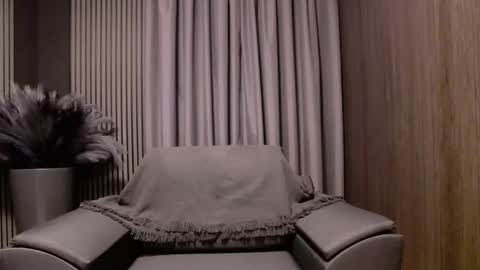 HI My name is Antonio online show from December 3, 7:56 pm