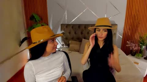 Antonella online show from October 22, 5:30 am